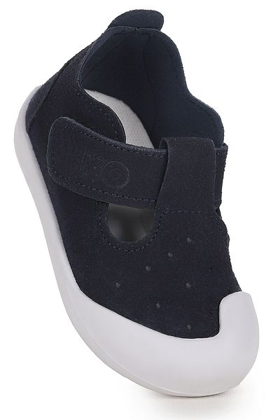 Kiko Kids حذاء Elroy First Step بشريط فيلكرو كاجوال للأطفال الأولاد