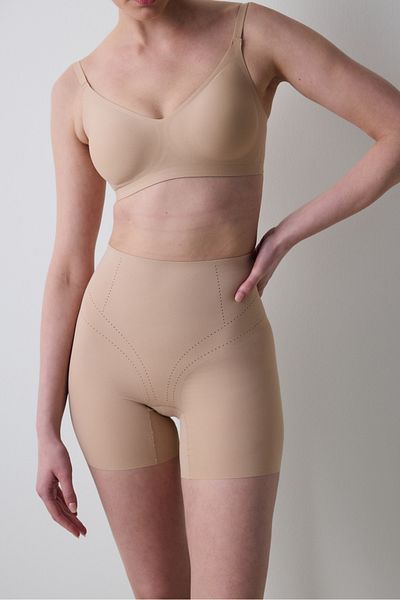 Penti #Bebırakmaz Bézs Light Shorts Fűző