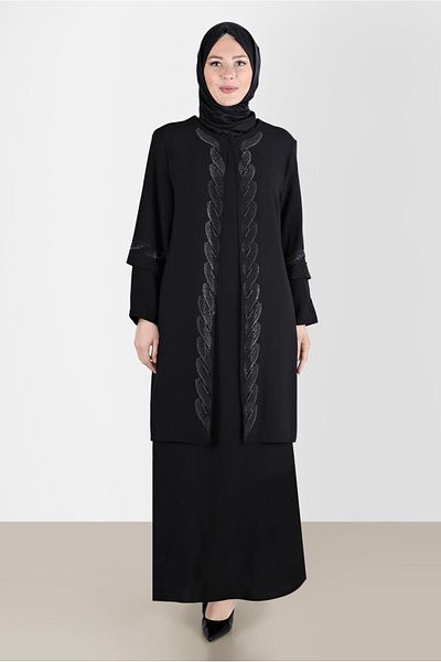 Alvina 2022 Model Padded and Stone Detailed Crepe Dress