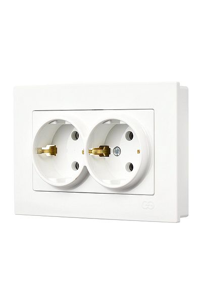 Günsan Eqona White Double Grounded Socket