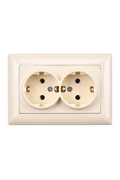 Günsan Visage Cream Double Grounded Socket