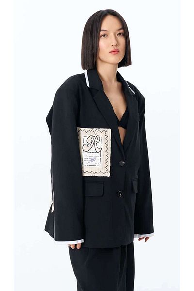Quzu Back Printed Blazer Black Jacket with Crest Detail