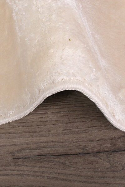 Bestekar Σετ μπάνιου 2 τεμαχίων LunaSoft Cream Pompom με κρόσσια, μοντέρνα, αντιολισθητικά, μαλακά που πλένονται στο πλυντήριο