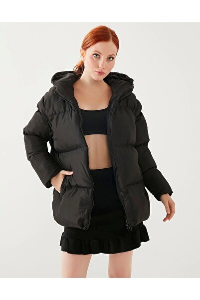 ZAFİR BUTİK Jachetă neagră de puf pentru femei