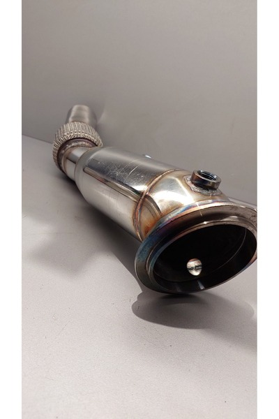 akt egzoz BMW F10 benzinli full krom downpipe egzoz partikül iptali
