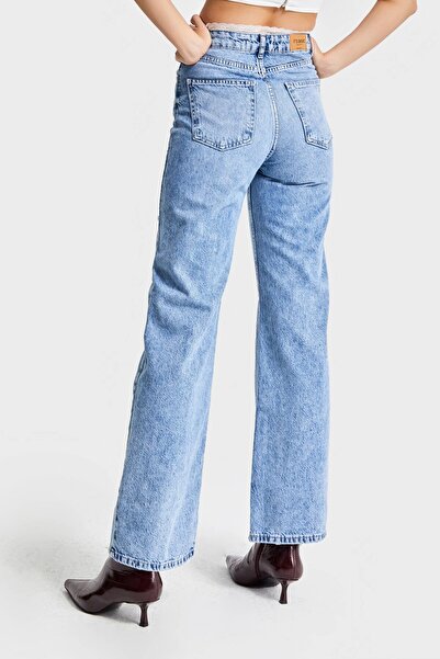 its basic Blugi de damă, culoare albastră, Doris D-4s5-27, cu centură, cu detaliu din dantelă, cu talie înaltă, design denim