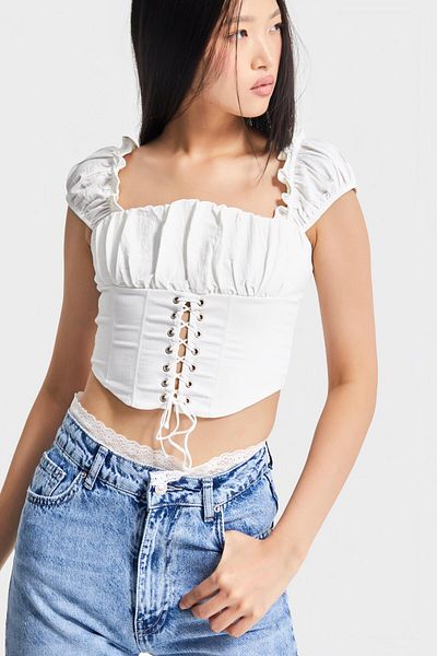 its basic Women's Ecru Color Bird's Eye Detailed Special Design Crop Top