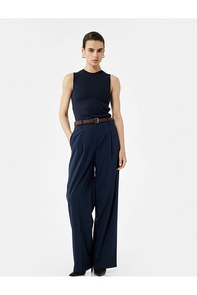 Koton Regular Fit Crew Neck Sleeveless Knitwear Blouse