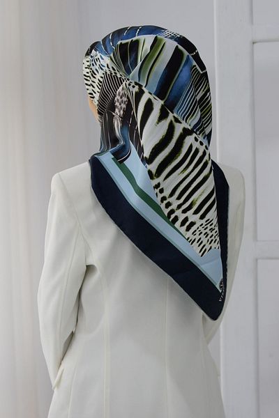 Vissona 100% mătase twill cu model geometric albastru petrol - culoare indigo 90x90 eșarfă formă de plantare: cusut manual
