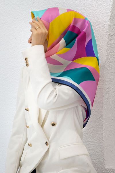 Vissona 100% Twill Silk Geometric Patterned Pink - Petrol Green Χρώμα 90x90 Σχήμα ραψίματος κασκόλ: Ράψιμο στο χέρι