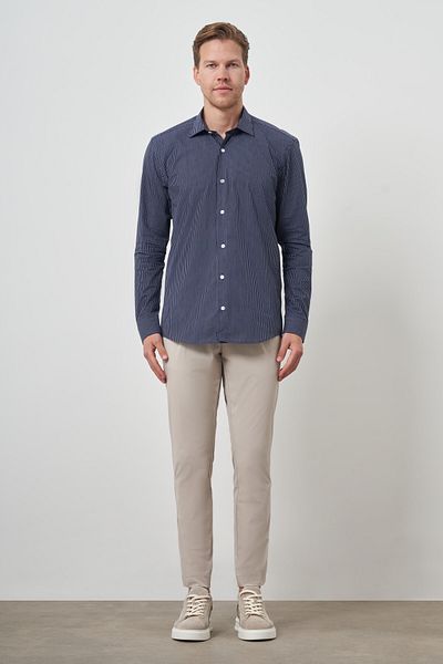 Morven Ανδρικό πουκάμισο με σκληρό γιακά με μπλέ Navy Blue Cotton Trend Slim Fit
