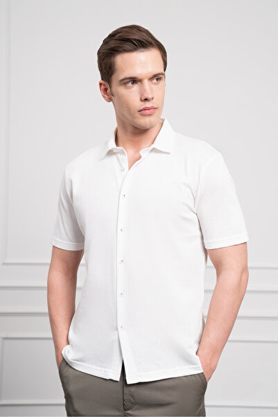 Morven Чоловіча сорочка з коротким рукавом, коміром-апачі та динамічним кроєм, кольору екрю