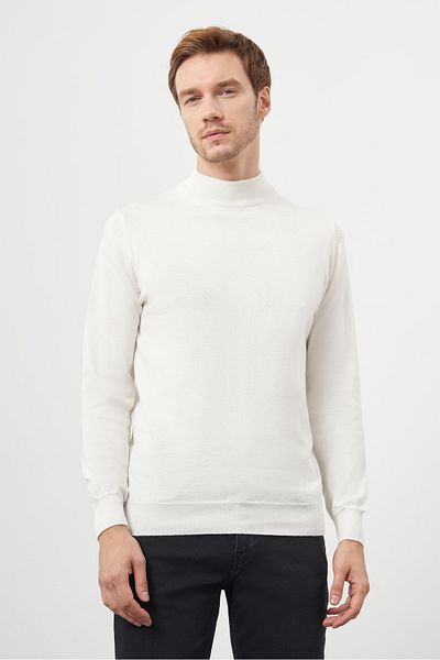 Morven Ανδρικό πλεκτό εκρού Basic Half Turtleneck Dynamic Fit Relaxed Cut