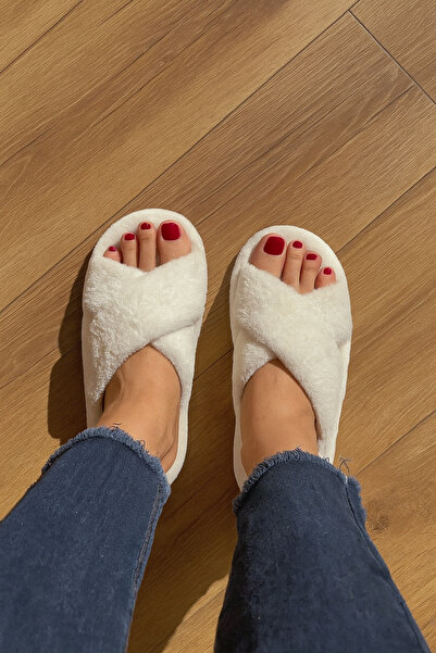 StWenn Γυναικείες παντόφλες για το σπίτι Fluffy Plush Cross Strap Χειμερινές μαλακές παντόφλες για το σπίτι Σόλα που δεν κάνει ήχο