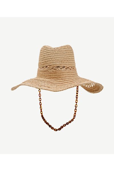 Yargıcı Chain Detailed Knitted Hat
