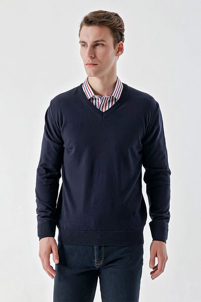 Morven Ανδρικό πλεκτό με μπλέ Navy Basic V-λαιμόκοψη Dynamic Fit Relaxed Cut