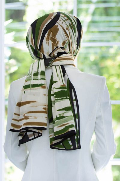 Vissona Πολυτελές Medina Silk με γεωμετρικό σχέδιο Σμαραγδένιο Πράσινο Χρώμα 75x195 Ανθεκτικό σάλι Moss Crepe Τύπος ραφής