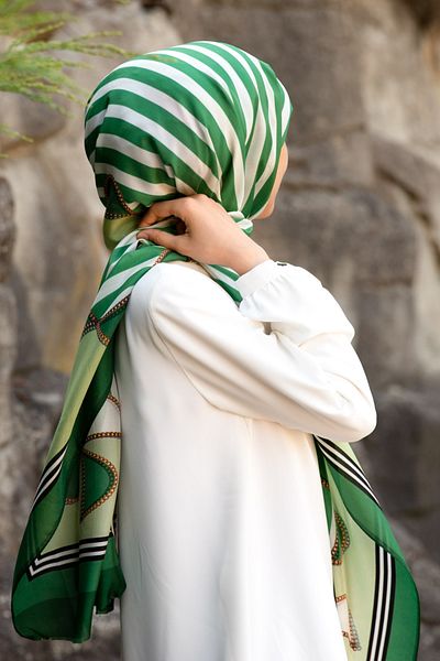 Vissona Γυναικείο φρέσκο ​​μεταξωτό σάλι Emerald Green Pistachio Green