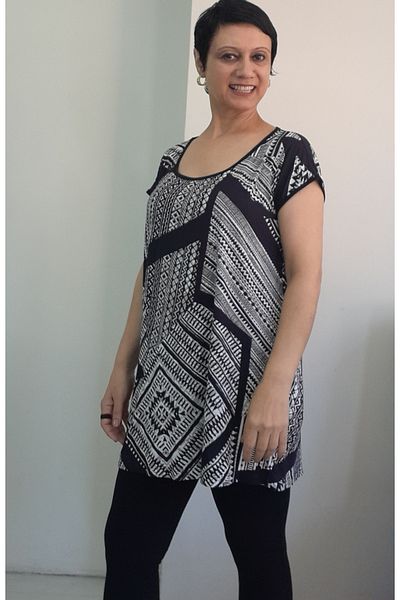 Mertcan Butik Low Sleeve Black and White Patterned Combed Viscose T-Shirt with Full Size