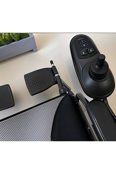 DERYA Economical electric wheelchair with 2 powerful motors and 2 batteries, 18 inches