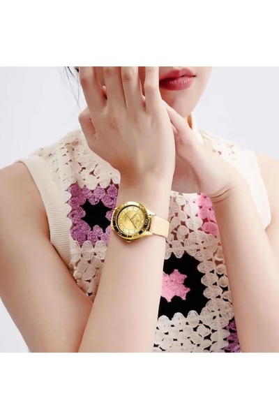 Naviforce Elegant Women's Quartz Watch Stylish Round Dial with Textured Design Rotating Bezel Leather Strap