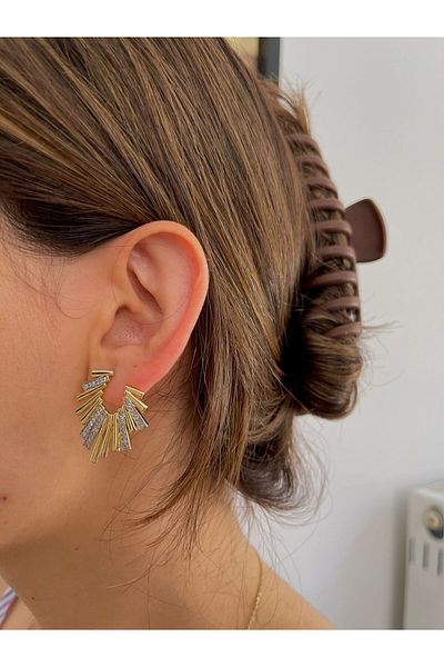 STEELSPARK Asymmetric Premium Earrings