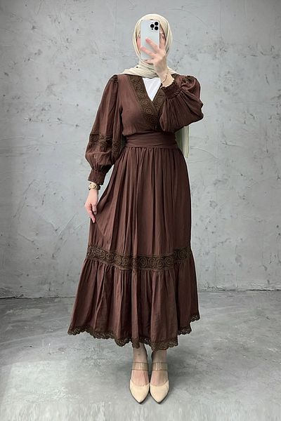Tesettür Diyarı Women's Cotton Guipure Detailed Belted Double Suit