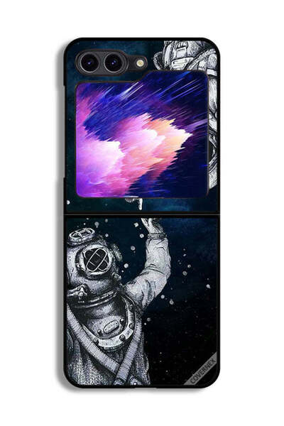 Covernex غطاء حماية لهاتف Samsung Galaxy Z Flip6 بتصميم رائد فضاء وغواص