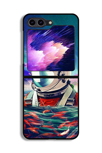 Covernex غطاء حماية لهاتف Samsung Galaxy Z Flip6 بتصميم رائد فضاء في البحر
