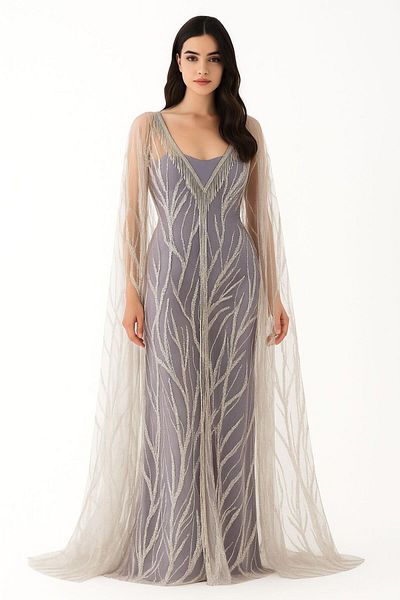 Diva style Elegant and distinctive evening dress with beaded embroidery, of the highest quality and lowest price