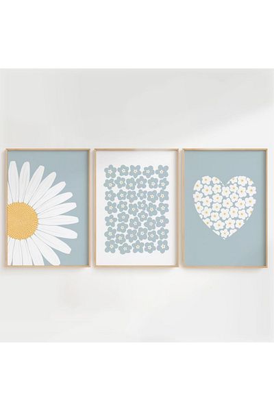 NT Handmade Set de 3 tablouri cu model de margarete albastre cu imprimare UV cu rame din lemn natural – decor de perete modern și elegant