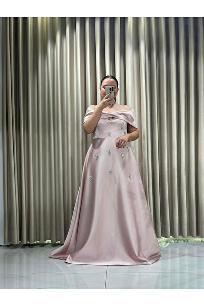 Kaleiçi Yıldızlar Pudra Saten Straplez Önü Taşlı Elbise 2284