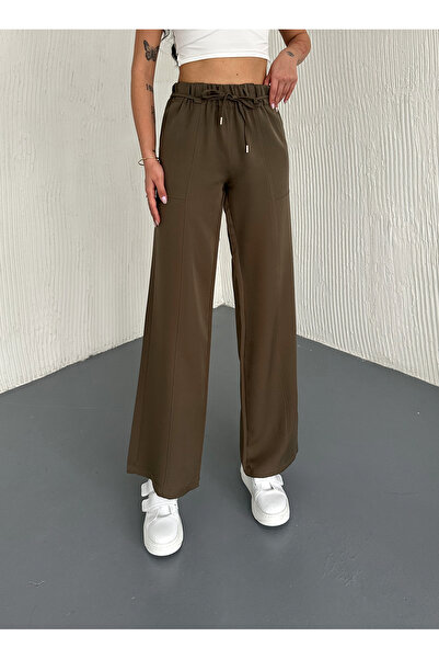 02Lady Fashion Comfortable Cut Dabil Fabric Pants with Lace-Up Parts