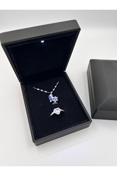 Sepetten Eve Işıklı Kutuda Kelebekli Ay Kolye Ve Kalpli Yüzük Vip Gurup