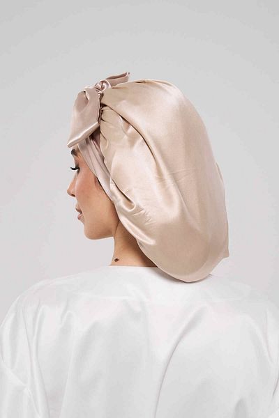 En Privé Mulberry Silk Bonnet XL – Beige Caramel