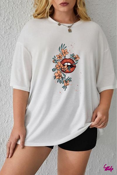SevMode In the Cart, 1 T-Shirt Gift for Purchases of 5 or More - Large Size T-Shirt with Floral Lip Print