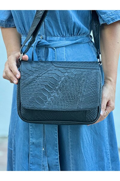 Deribag Genuine Leather, Medium Size, Black, Cross Strap, Women's Shoulder Bag 25*21*8 cm