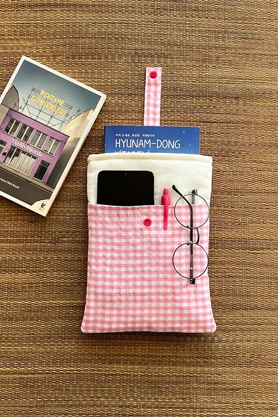 Outlet Çarşım Ροζ θήκη βιβλίου Gingham με 2 θήκες Δώρο για τους λάτρεις του βιβλίου