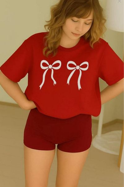 Evomind In Cart 5 or More Purchases Get 1 T-Shirt as a Gift - Red Bow Printed Unisex T-Shirt