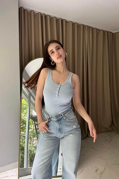 lizge giyim Button Detail U-Neck Atlet