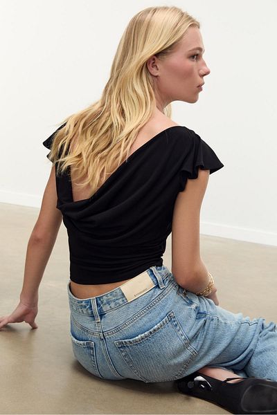 Stradivarius Ruffled top with open back
