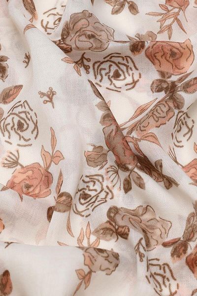 Levidor Milky Brown Relax Rose Shawl