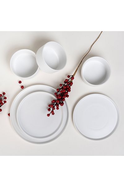 LA MESA white porcelain 18 pc dinner set