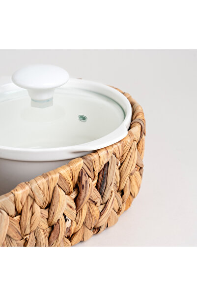 LA MESA Porcelain 2Pcs Round Casseroles With Lid And Rattan Basket - 0.6 L+ 0.6 L
