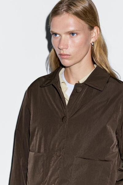 Massimo Dutti Kaplamalı düğmeli crop şişme mont