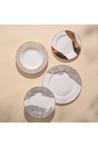 LA MESA 18-Piece La Mesa New Bone Porcelain Dinner Set