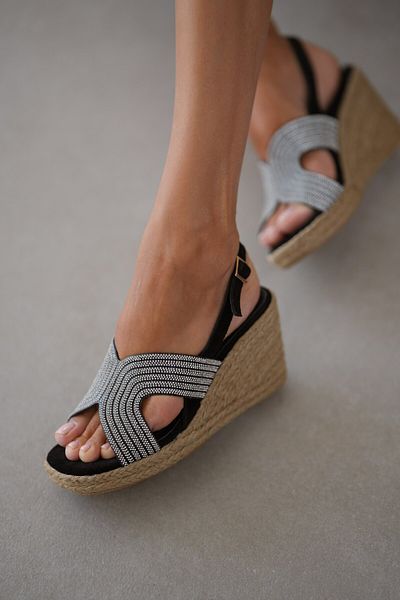 selinshoes Sandale espadrile din piele naturală Viona cu detalii cu piatră strălucitoare - NEGRE