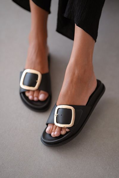 selinshoes Nola Buckle Detailed Women's Slippers - Black