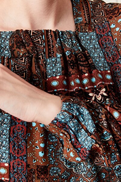 Ferace Kadın Büyük Beden Osmnalı Etnik Desen Elbise