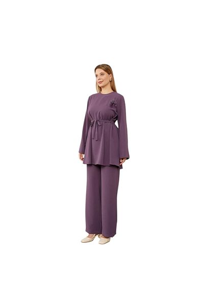 Levidor Double Suit with Embroidery Detail